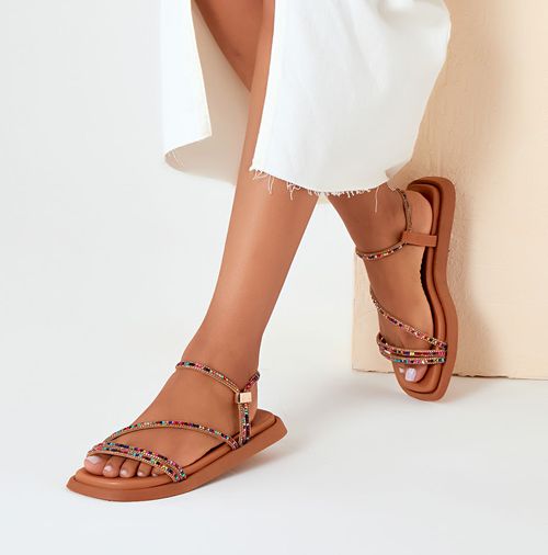 Sandália Papete Fechada Palmilha Quadrada Anatômica Brilho em Mix de Pedrarias em Cristais e Strass com Calce Prático Feminino Milano Amendoa 14074