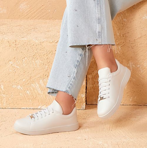 Tênis ou Sapatênis Básico com Solado Caixa Branco Baixo com Calce Prático em Elástico Feminino Milano Off White 14134